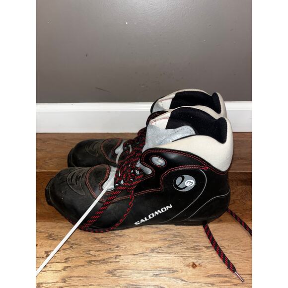 VTG Salomon Black Cross-Country Lace-Up Outdoor Winter Ski Boots Men's EU 46 - Picture 3 of 6